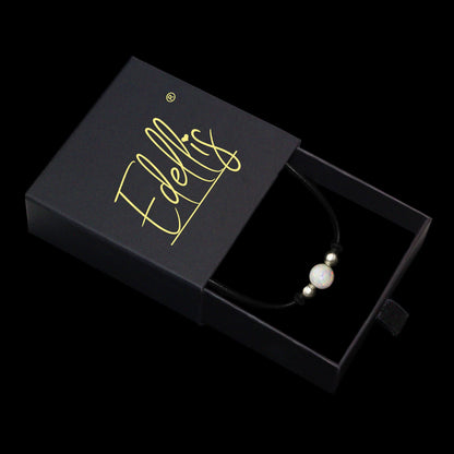 Edellis Geschenkbox mit Halskette im Inneren