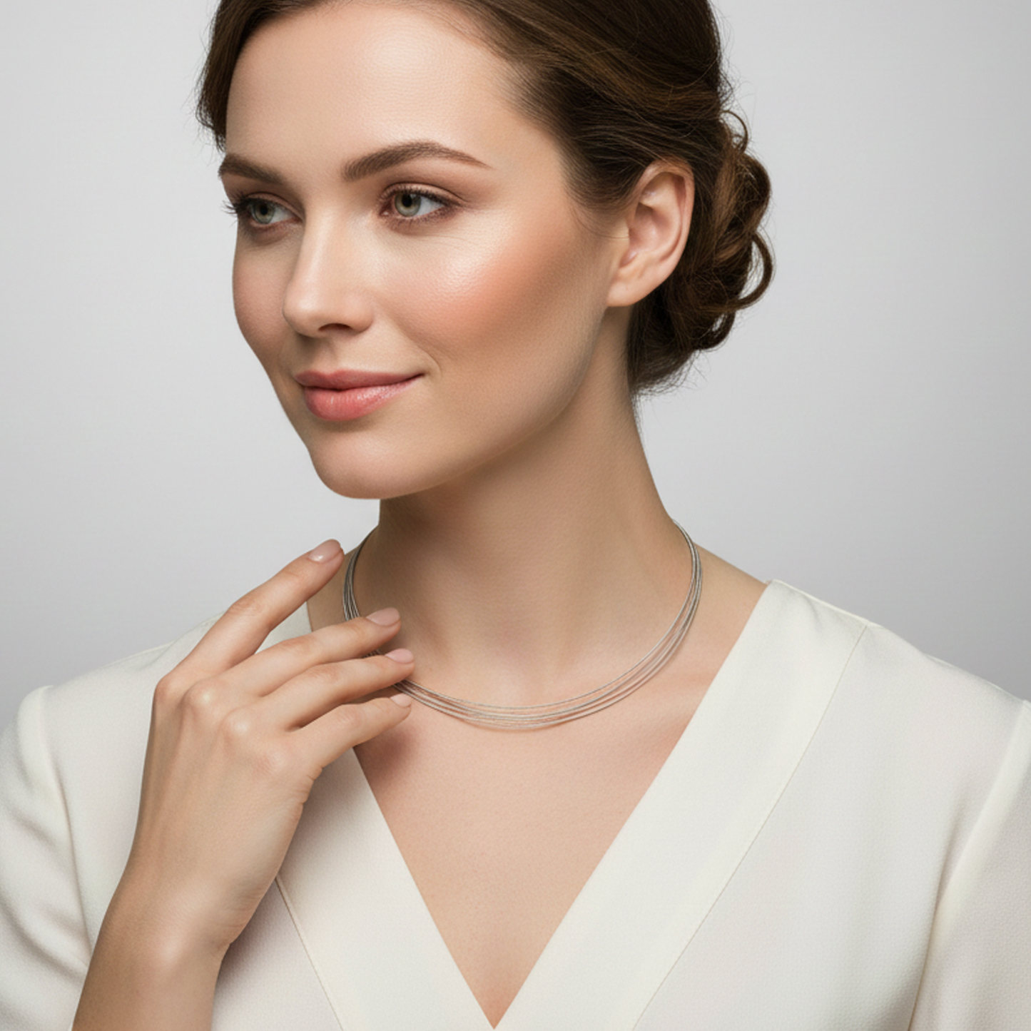 Eleganter Damen-Halsreif aus Edelstahl – 4-reihig  mit sicherem Bajonettverschluss | Länge wählbar: 42 cm oder 45 cm