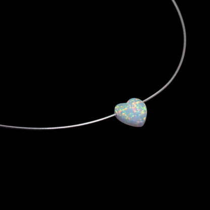 Omega-Halskette „Heart of Opal“ – Weißer Herz-Opal (12 mm) | 925 Silber, rhodiniert