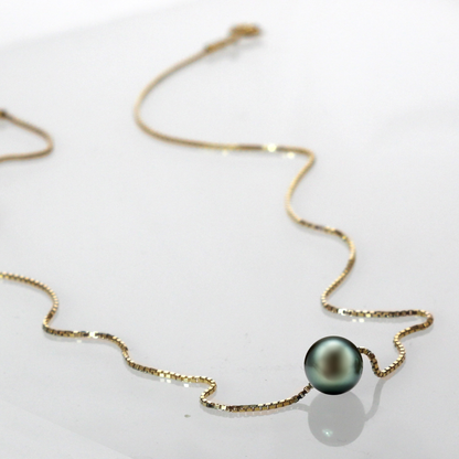 Edellis Tahiti Perle Halskette – Echte Tahiti-Zuchtperle 9–10 mm AA+ auf 925 Sterling Silber oder 14K Vergoldete Boxkette