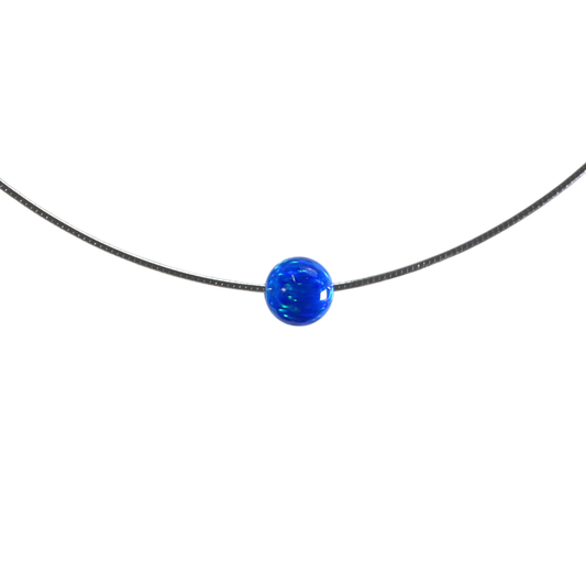 Omega-Halskette mit Blauem Opal 8 mm – Weiß Rhodiniertes 925 Sterling Silber | Elegantes Collier mit Schimmerndem Opalstein