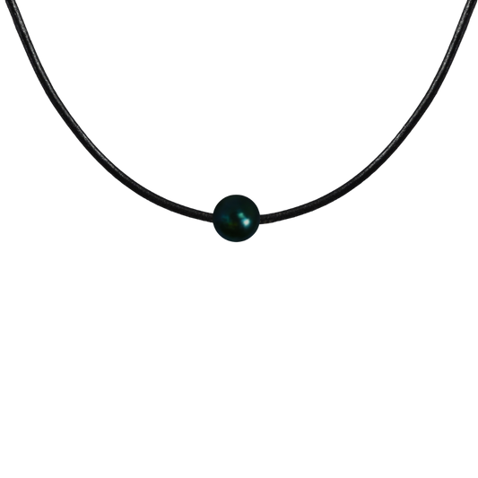 Noir – Schwarze Tahiti-Perle 9–10 mm auf Ziegenleder | 925 Silber