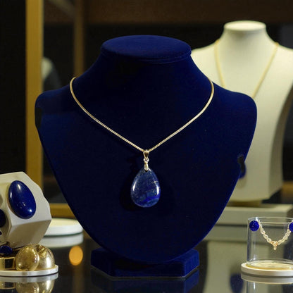 Lapislazuli Tropfenanhänger an vergoldeter Edellis Kette