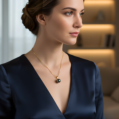 Tahiti-Perlen Halskette Pfau – 9 mm AA+ auf 925 Sterling Silber Venezianer Kette