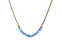 Hochwertige Halskette Mit Hellblauem synthetischen Opal...
